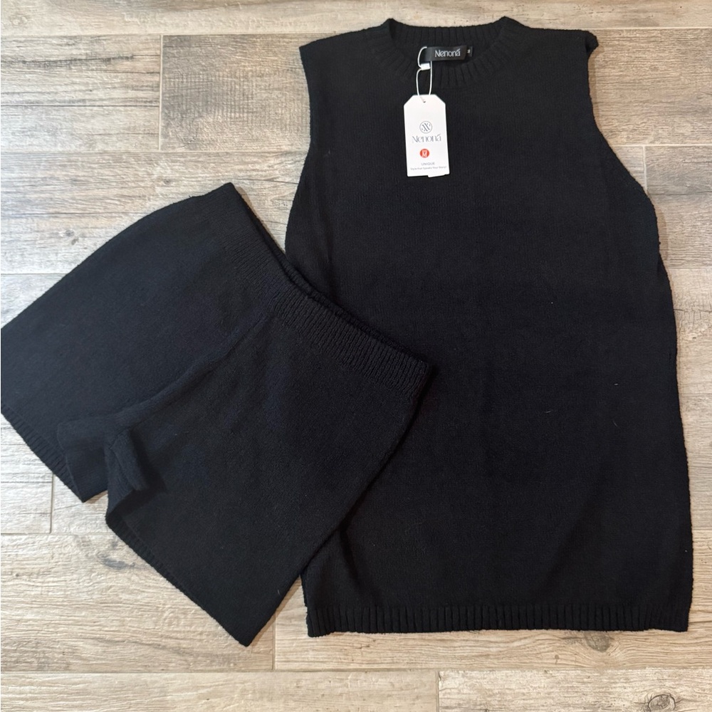 NWT women’s summer knit lounge top and shorts